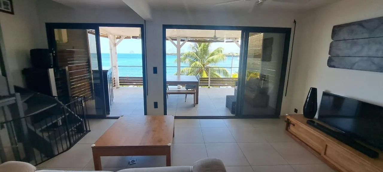 Apartamento Les Pieds Dans L'Eau Face A La Mer Des Caraibes Jacuzzi Sainte-Luce Trois-Rivieres